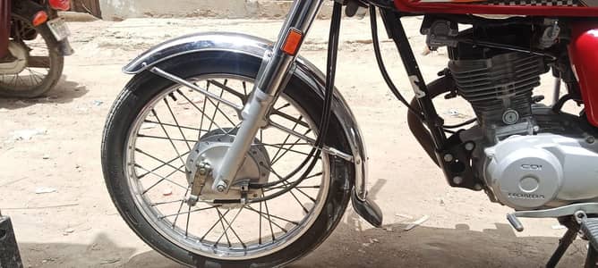 Honda CG-125 2025