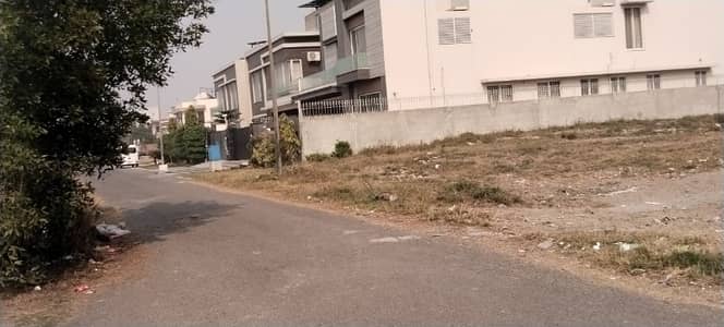 Corner And Facing Park 23 Marla Residential Plot for Sale at Prime Location in Block N Ex-Air Avenue DHA Phase 8