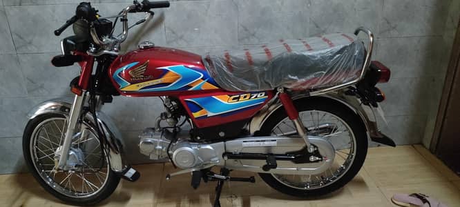 Honda cd 70 bilkul new 10 15 din phela li ha