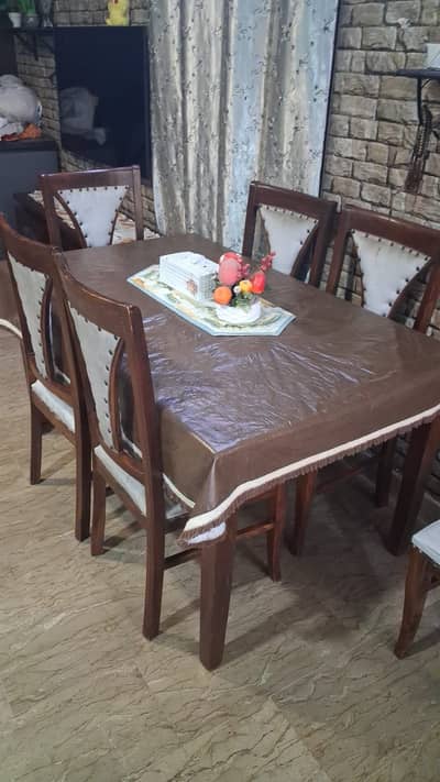 6 seater dining table