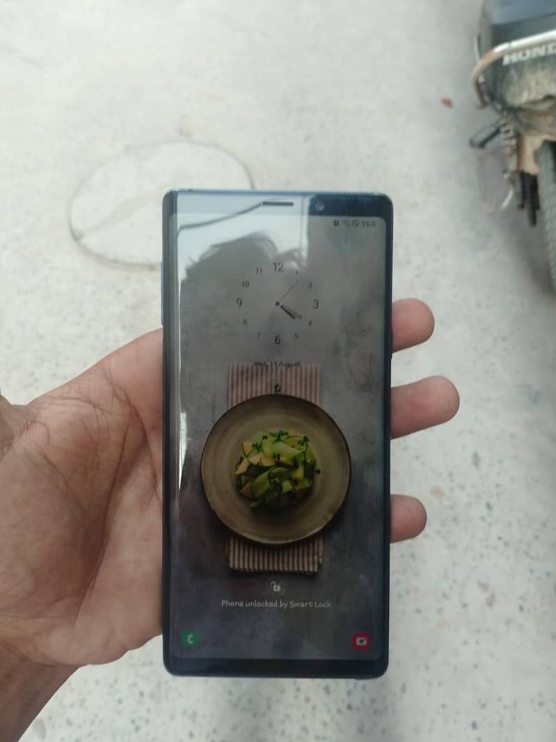 Samsung Mobile Note 9 1