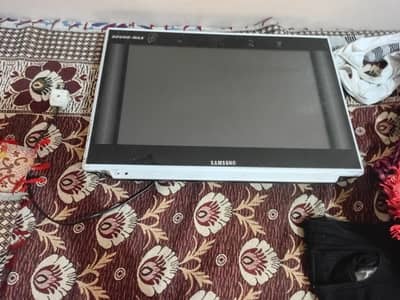 SAMSUNG LCD TV