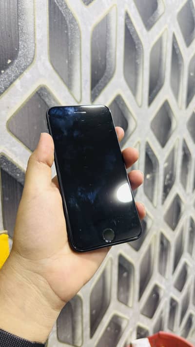 Apple iPhone 7