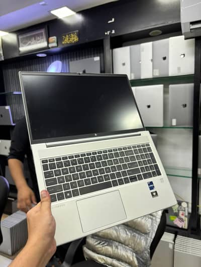 HP EliteBook 650 G9 – Core i5 12th Gen | 16GB RAM | 256GB SSD