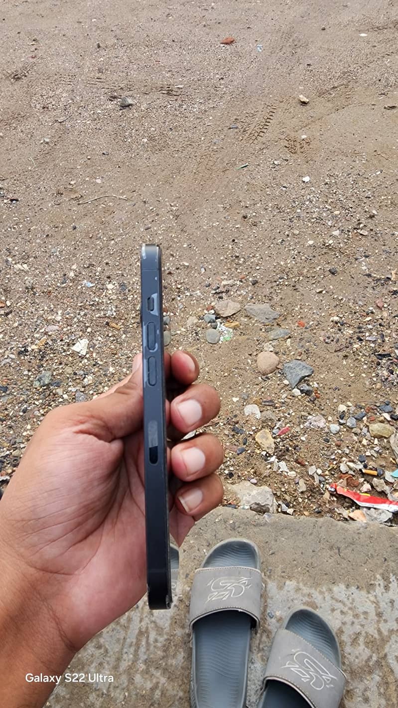 Apple iPhone 14 Pro 2