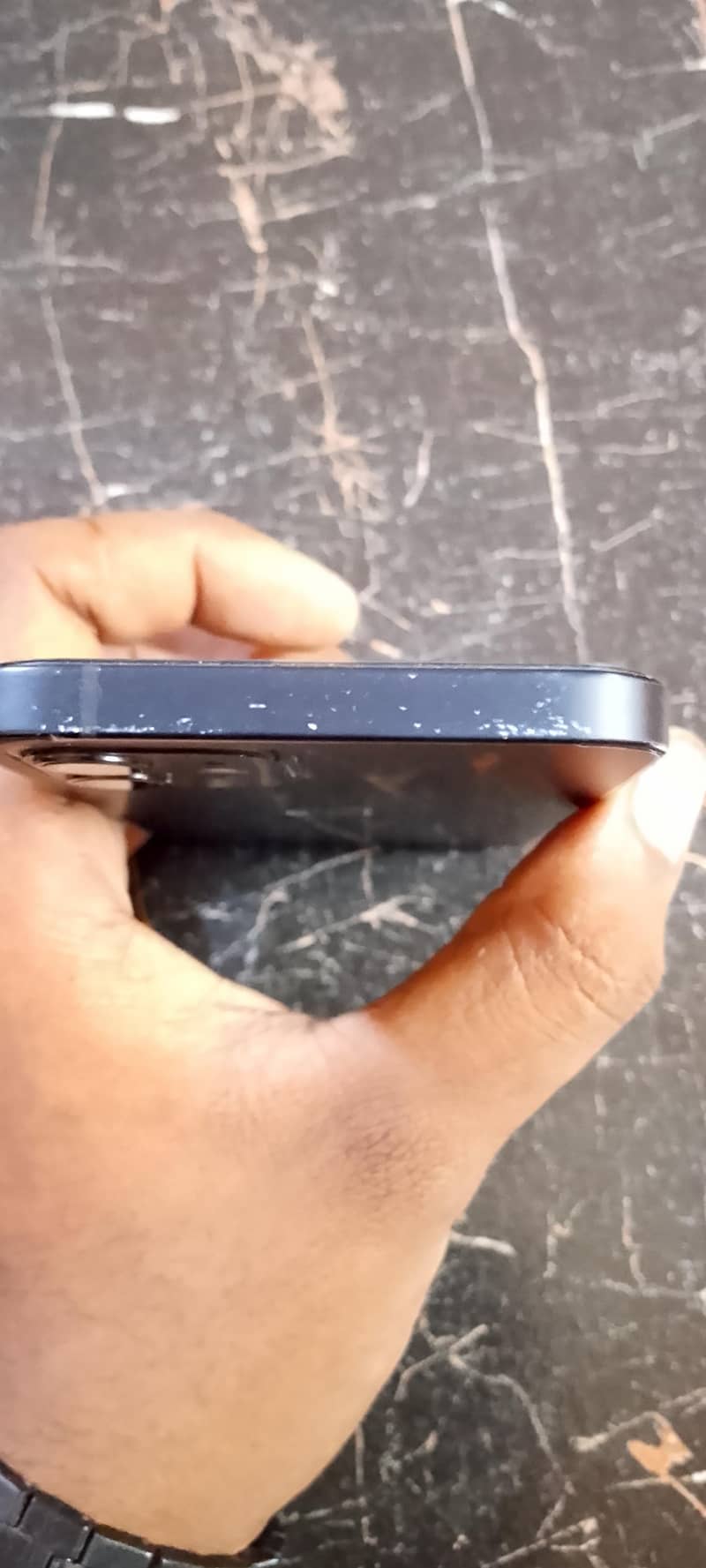 Apple iPhone 12 4