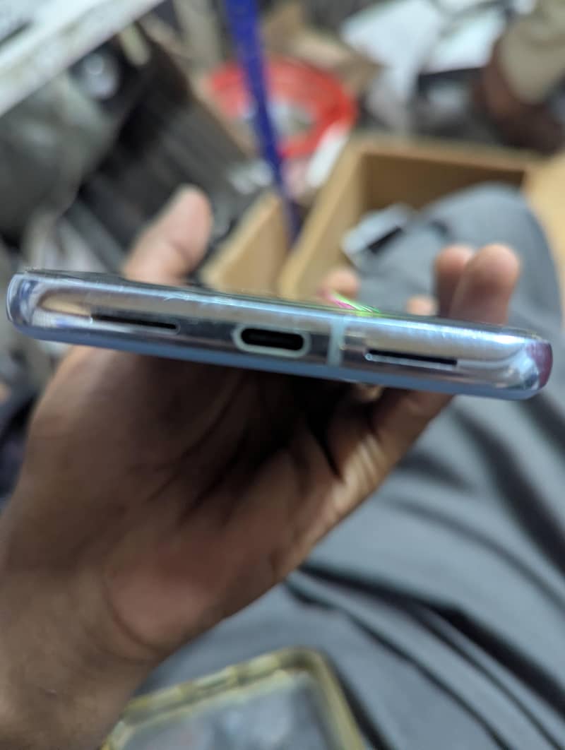Google Pixel 8 Pro excellent 4