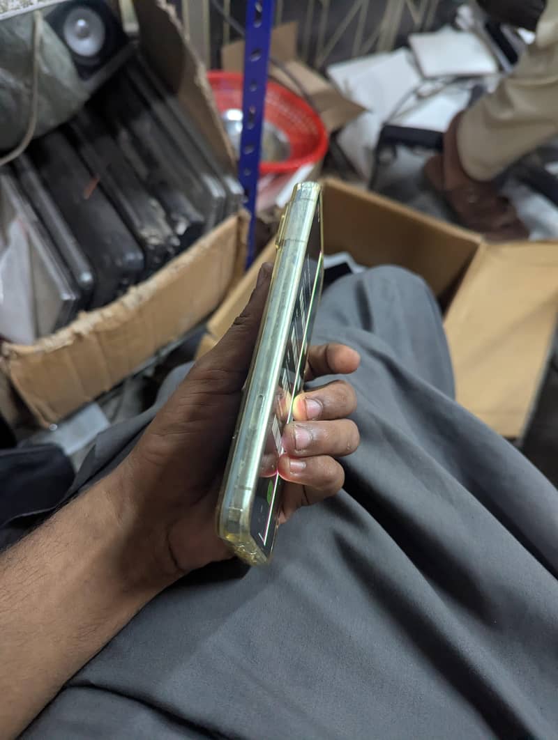 Google Pixel 8 Pro excellent 9