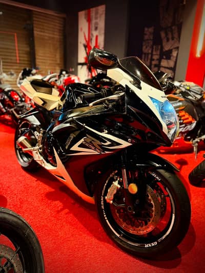 Suzuki GSXR 600