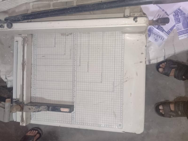A3 paper trimmer 1