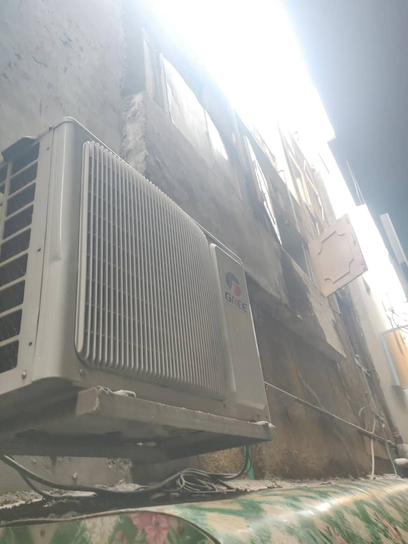 Gree AC 1.5 Split 1
