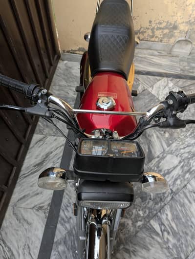 Honda 125 Special Gold edition 10/10