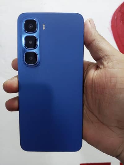 Infinix 10/10 %