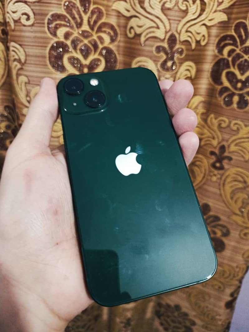 Apple iPhone 13 2