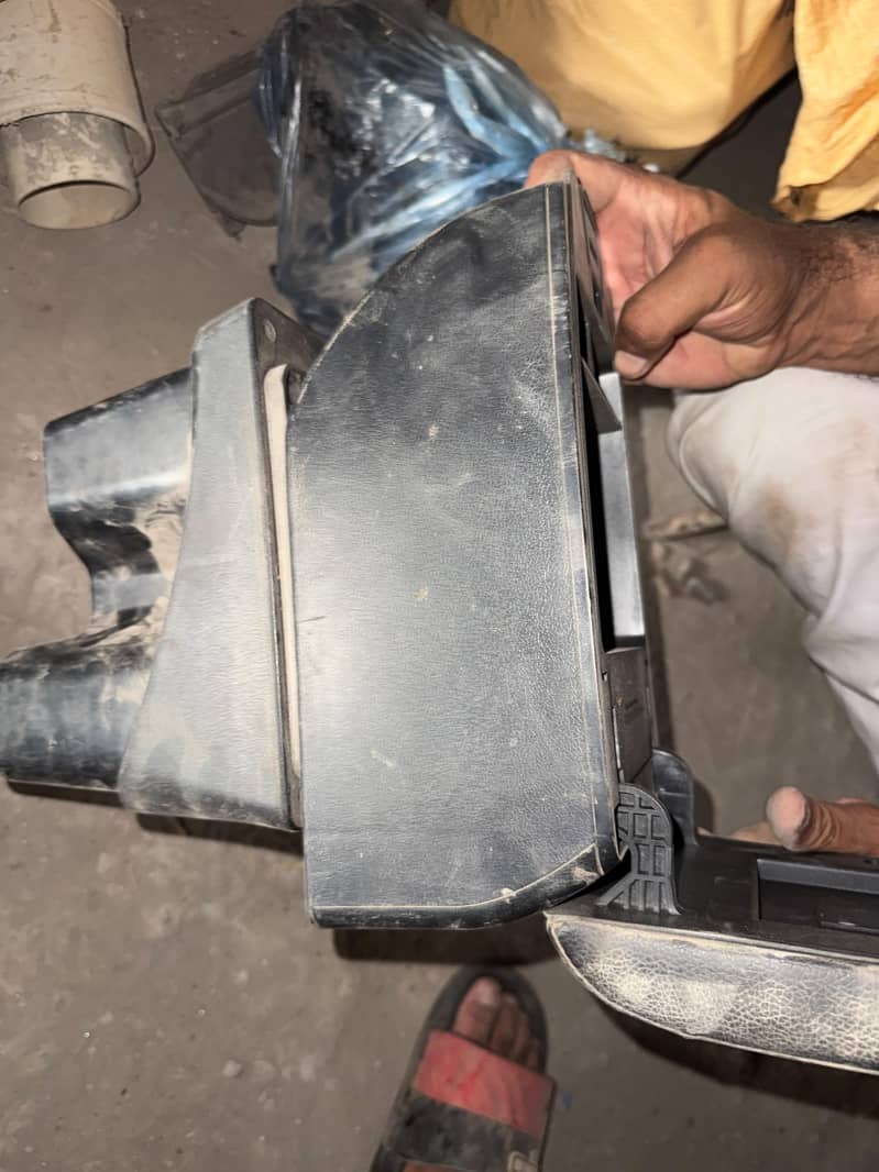 Console Arm Rest 3