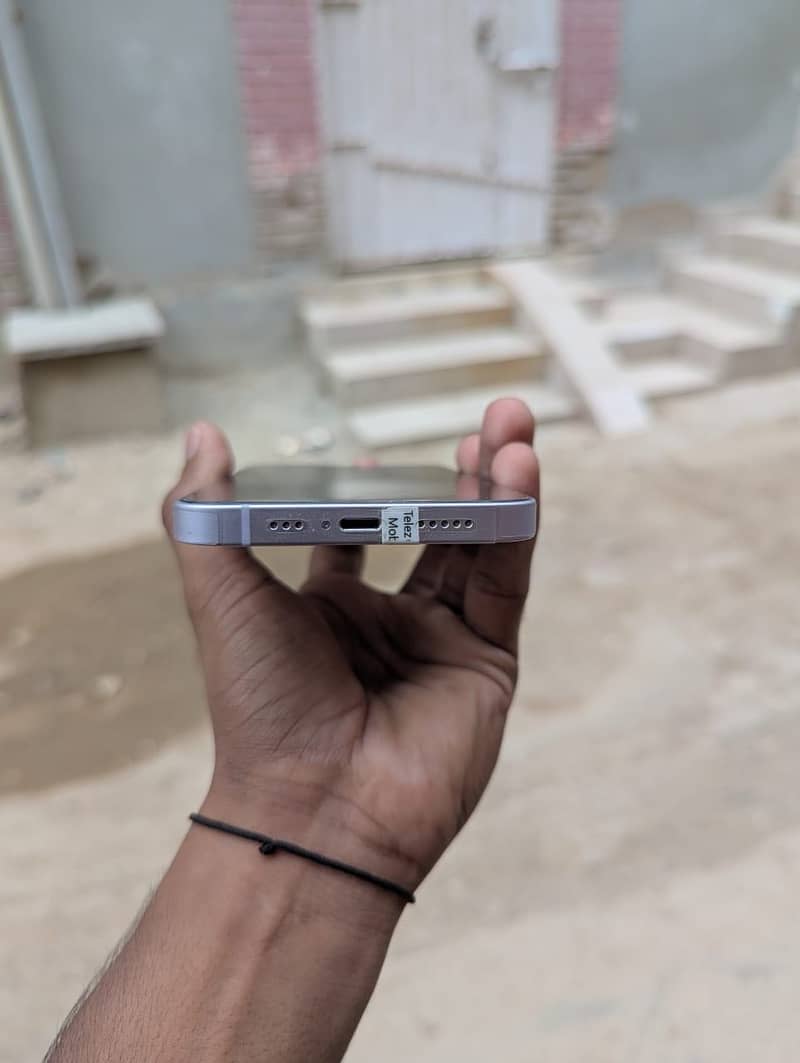 Apple iphone 14 3
