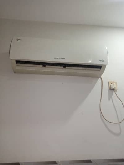 Mitsubishi Ac for sale Highly recommended for family use
