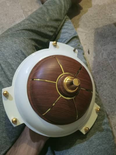 Royal Fan