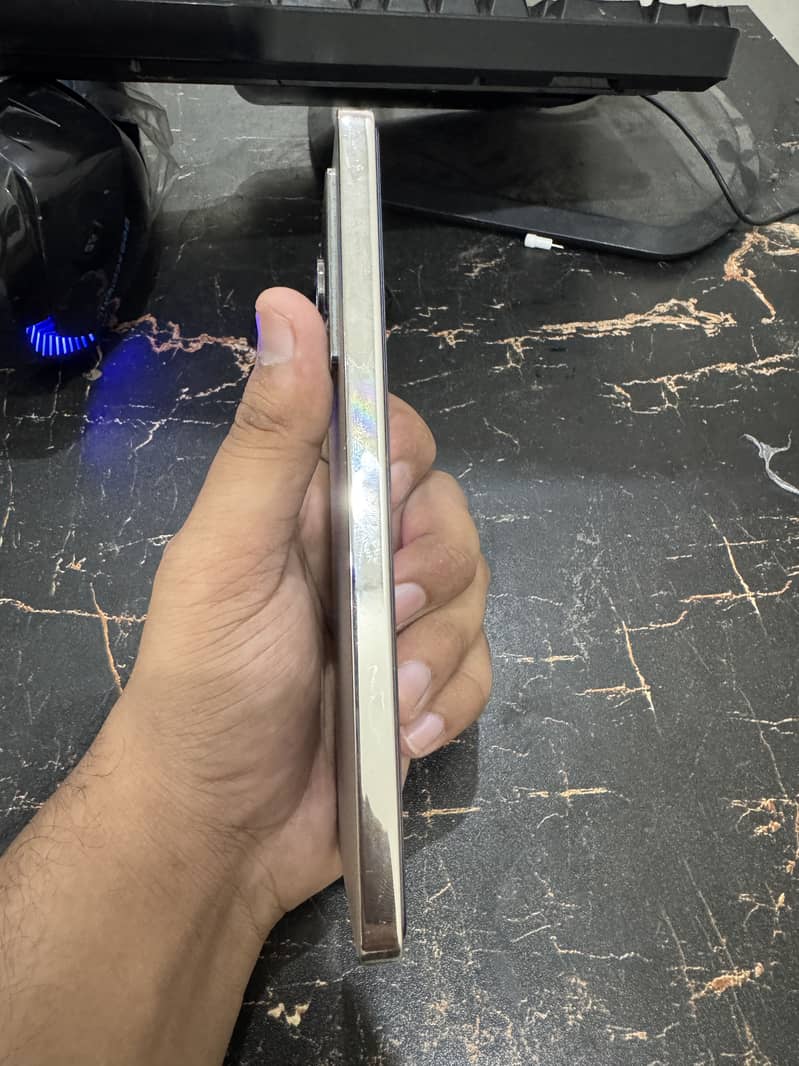 Infinix Note 40 6