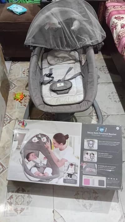 Deluxe multi function bassinet