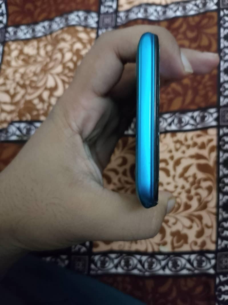 Infinix 4