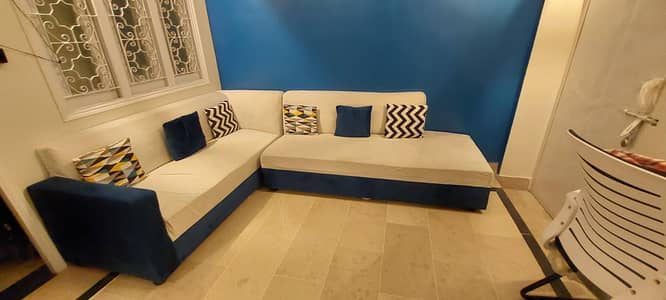 SELLING DUE TO MOVING OUT OF CITY