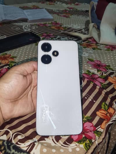 Infinix Hot 30 Play