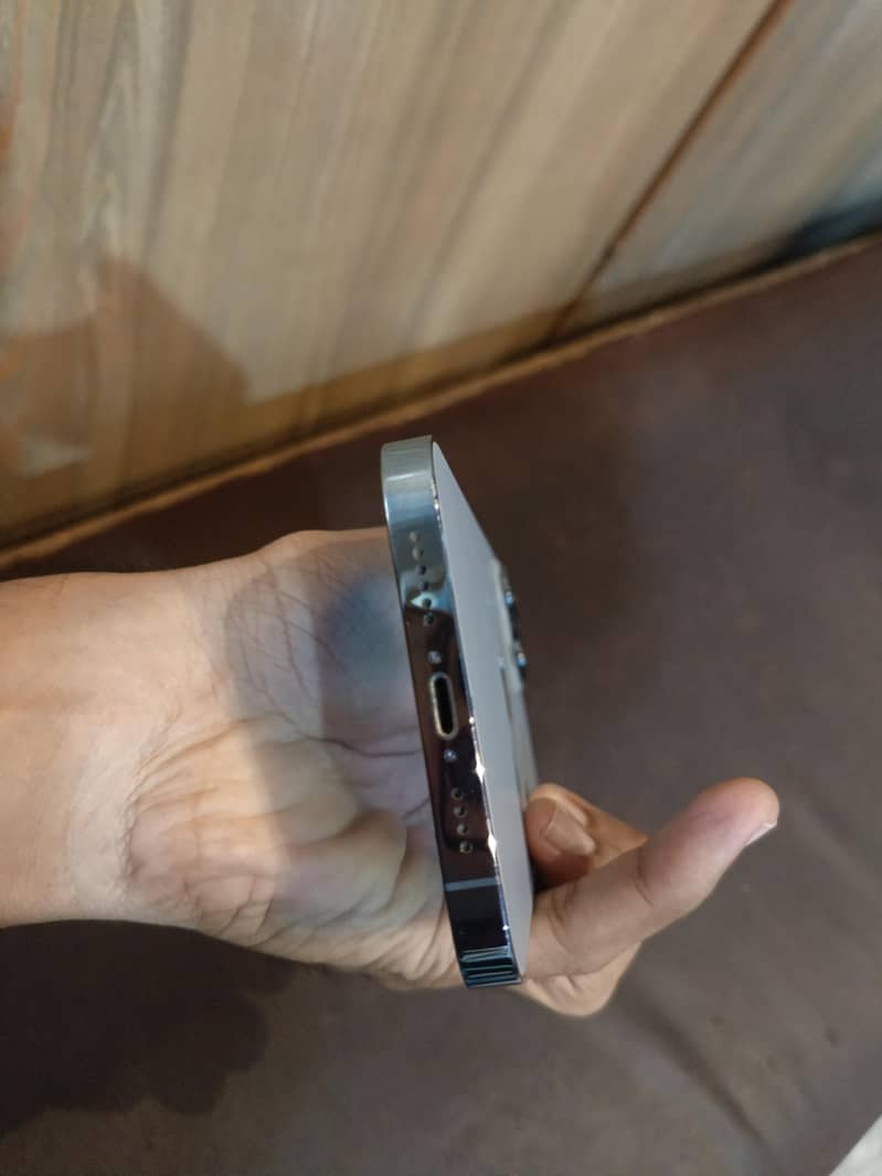 Apple iPhone 13 Pro Max 5