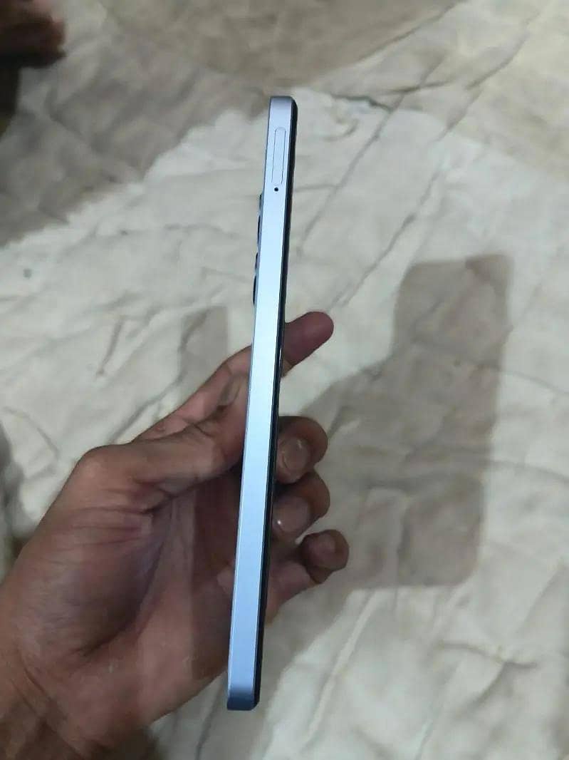 Realme Note 60 1