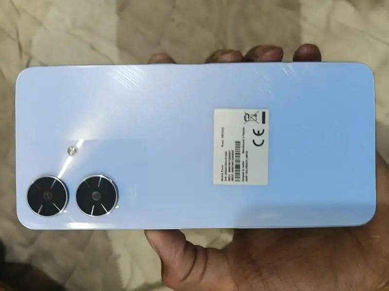 Realme Note 60 4