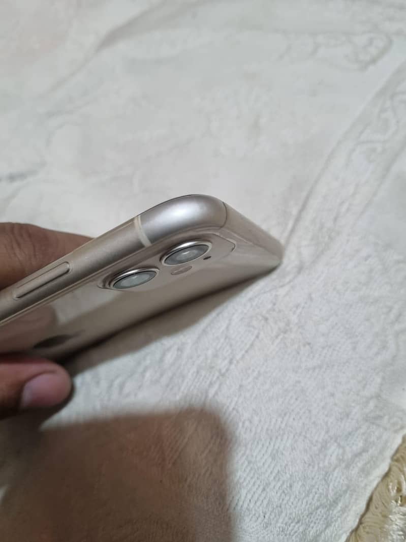 Apple iPhone 11 2