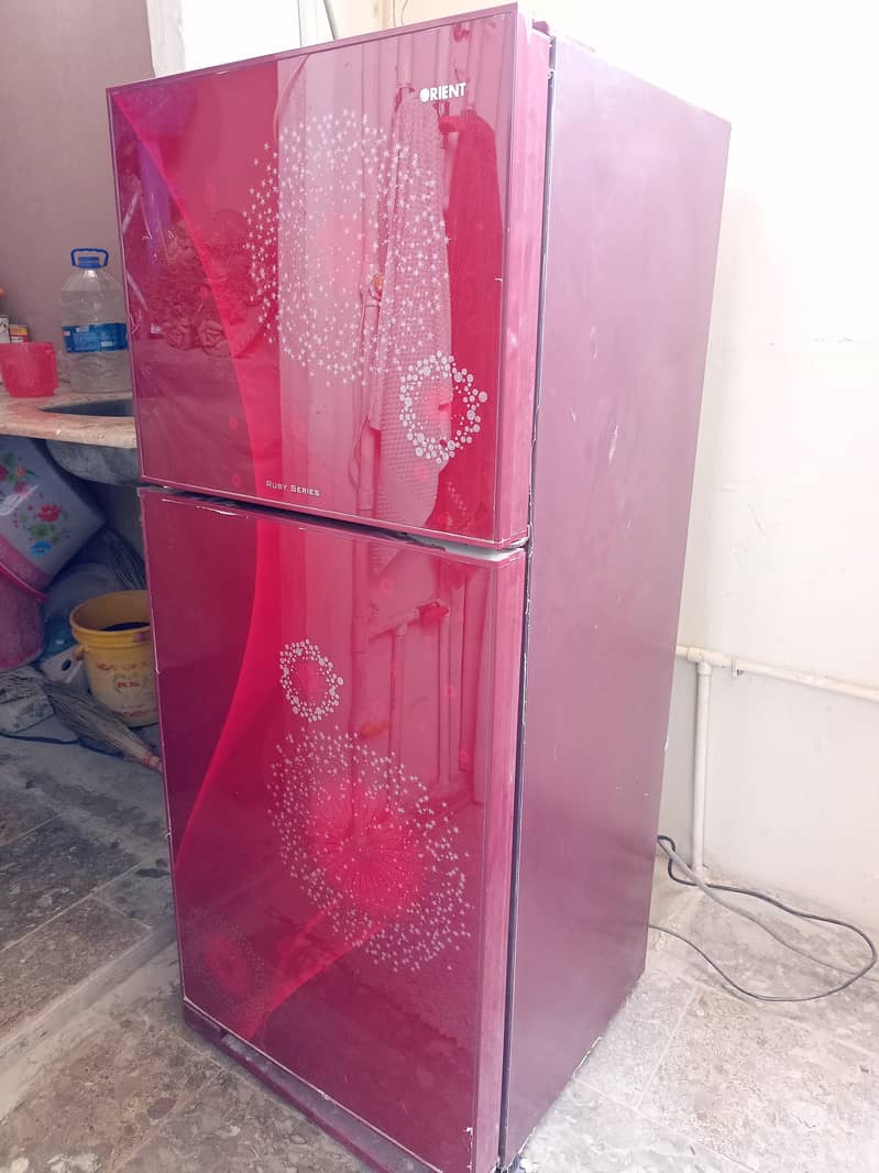 Refrigerator 0