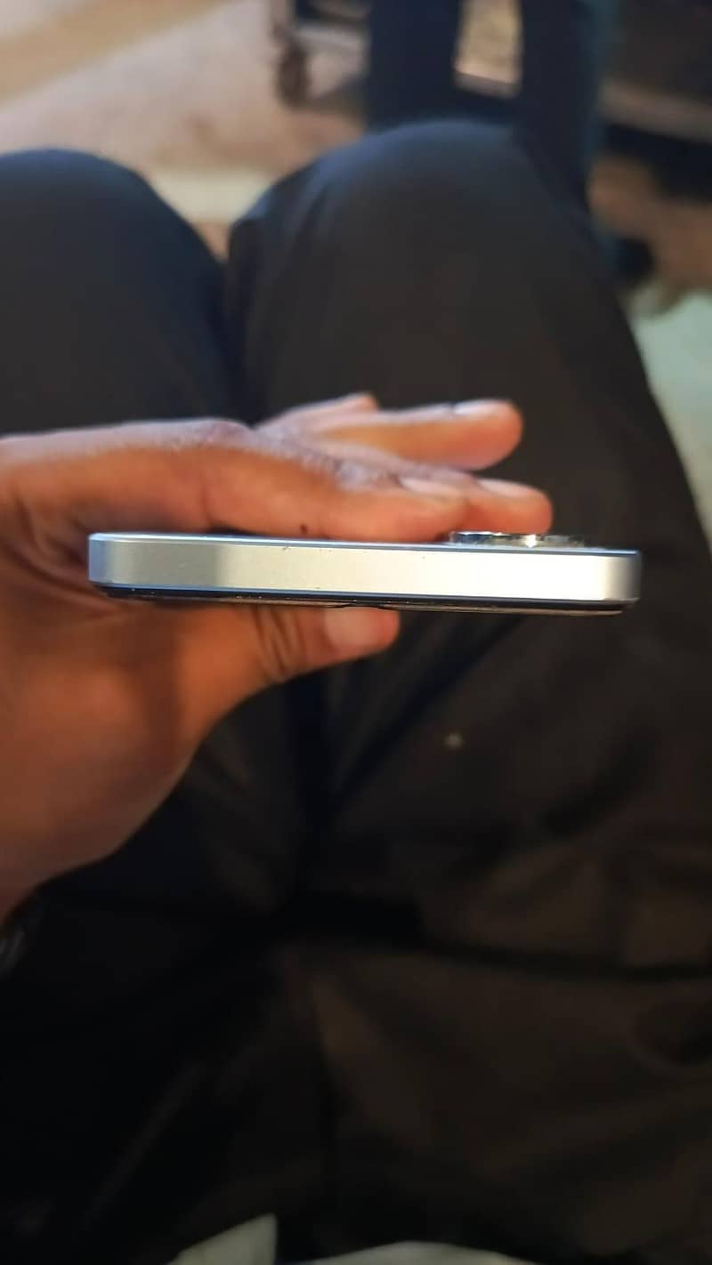 Realme Note 60 2