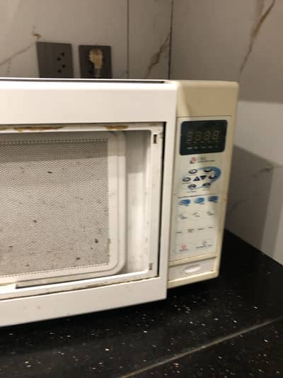 Dawlance Microwave