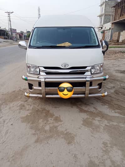 Toyota Hiace 2012