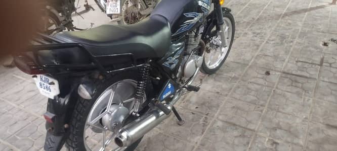 Suzuki GS 150