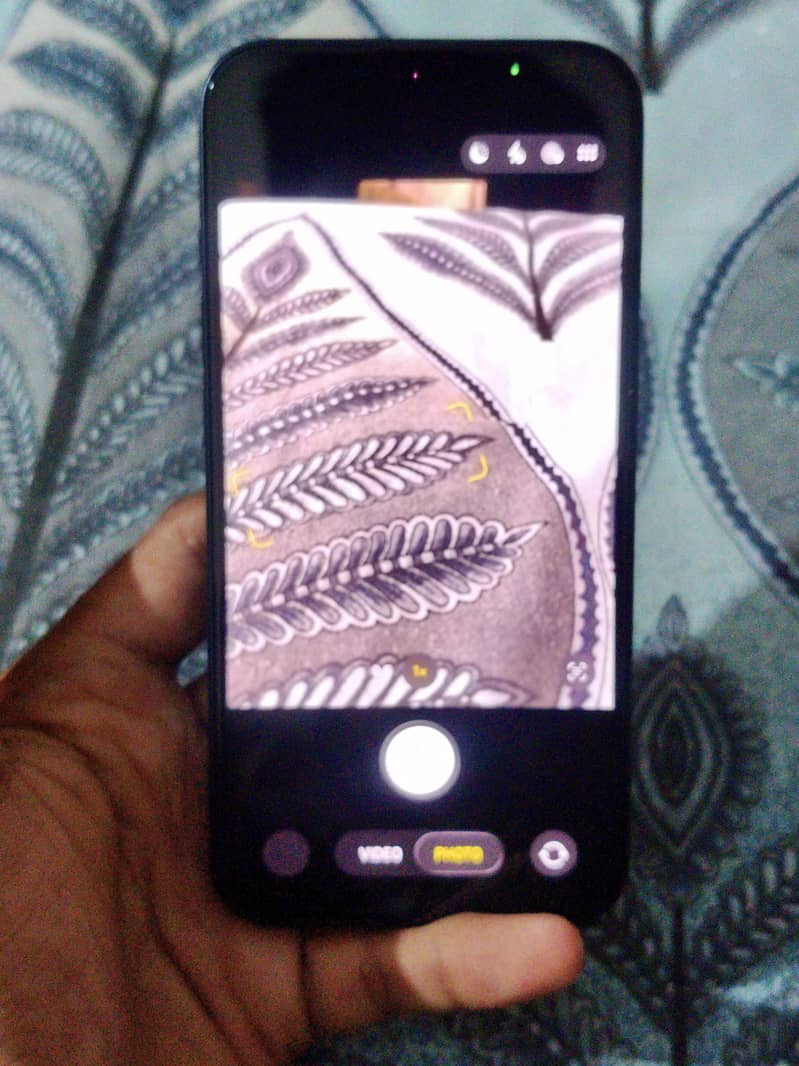 Apple iPhone 13 5