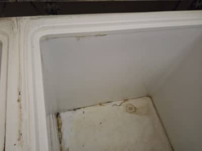 I want to sell deep-freezer in running condition