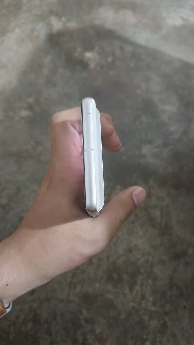 Google Pixel 7 3