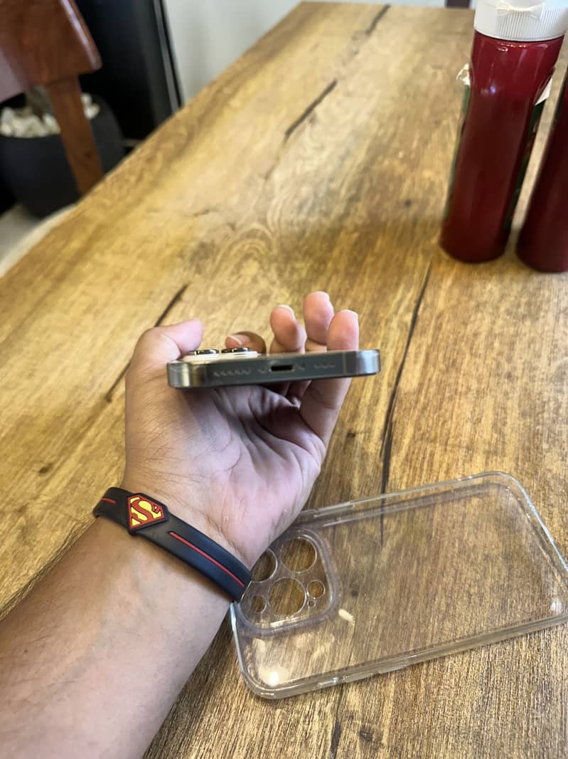 Apple iPhone 14 Pro 1