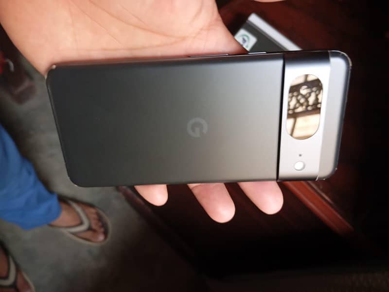 Google Pixel 8 6