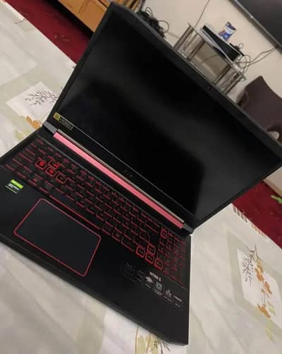 Acer nitro 5 AMD ryzen 5 5600h nvidia gtx1650