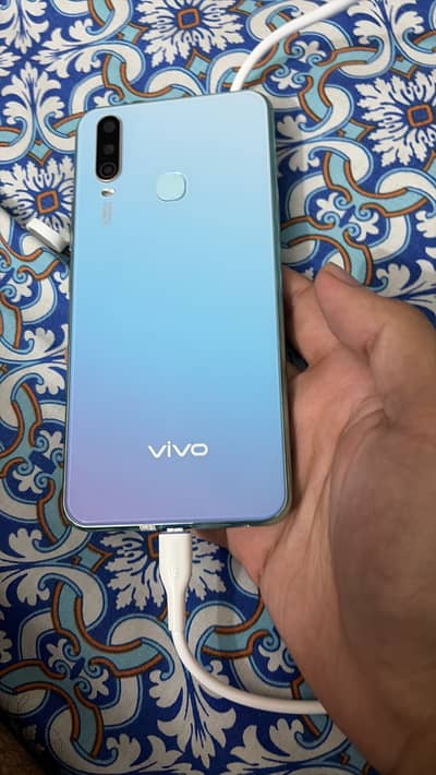 Vivo Y17