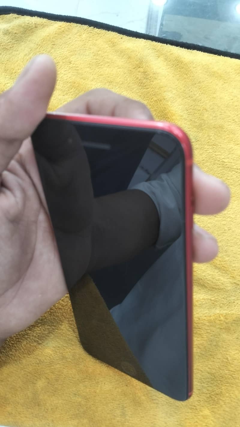 Apple iPhone 8 Plus 1