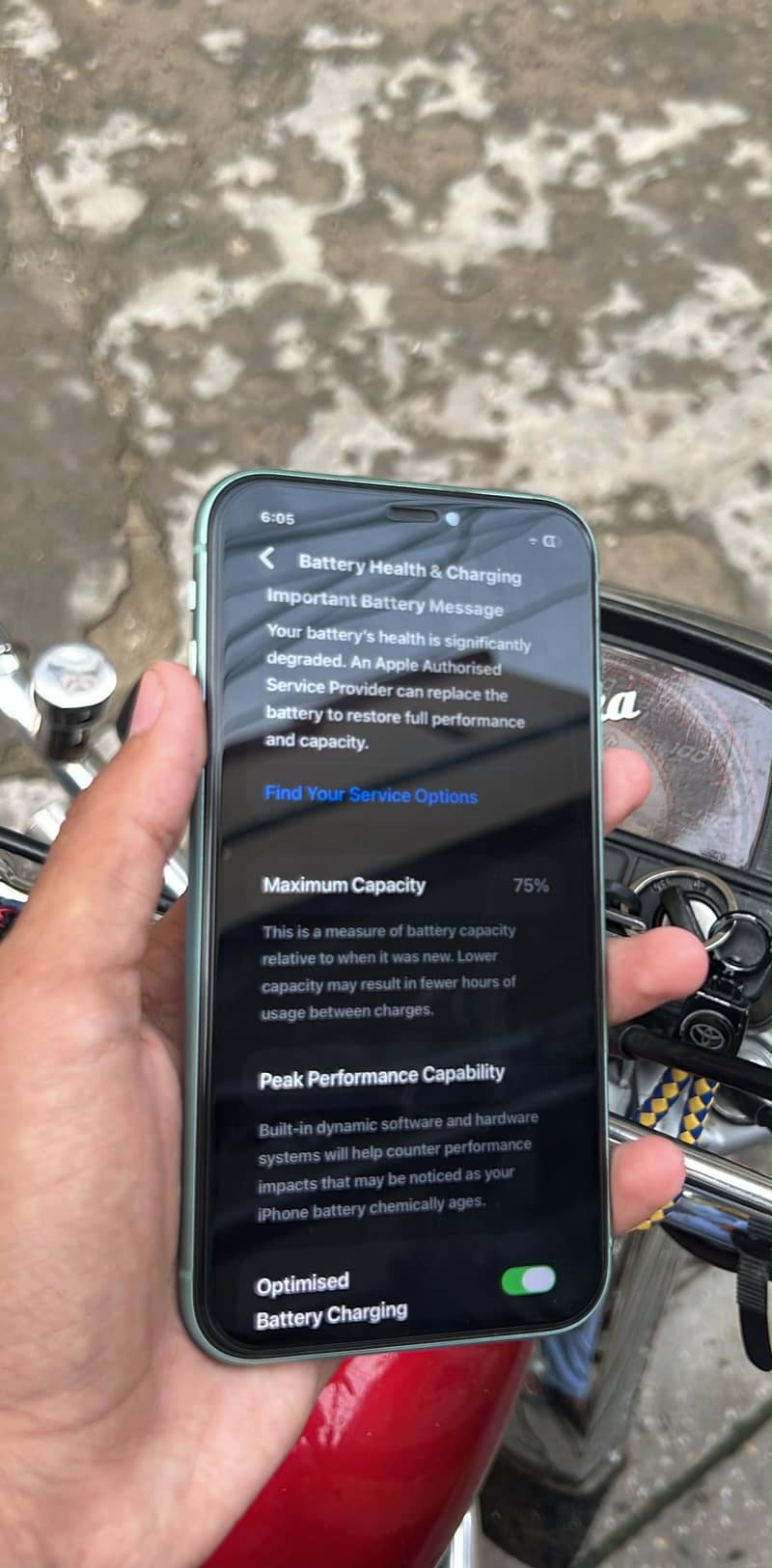 Apple iPhone 11 3