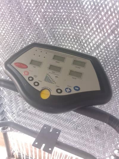 Life Power Electric Treadmill – Foldable & Perfect for Home Gym