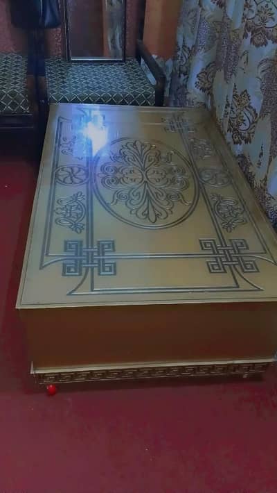 Barnd new sofa set and tabel for sale