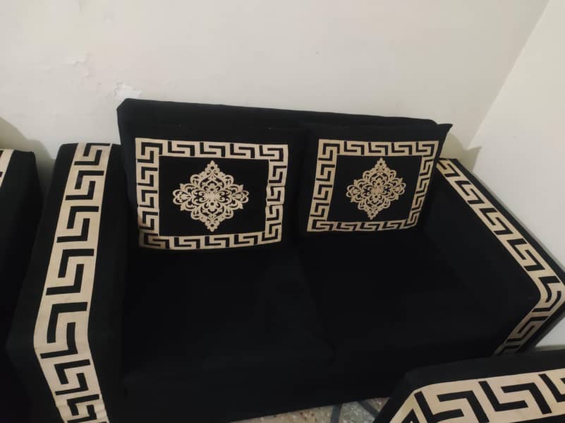 Sofa Set with Cushions 1
