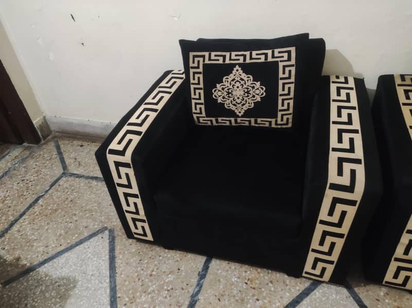 Sofa Set with Cushions 2