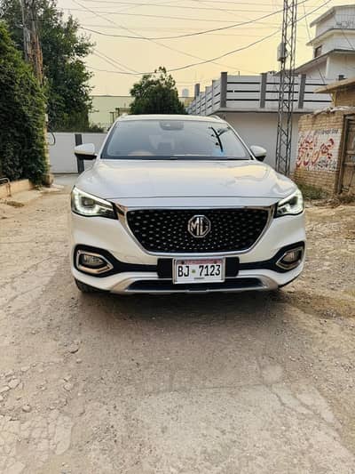 MG HS 2021